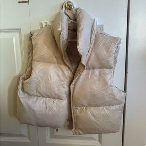 Puffer Vest in Beige